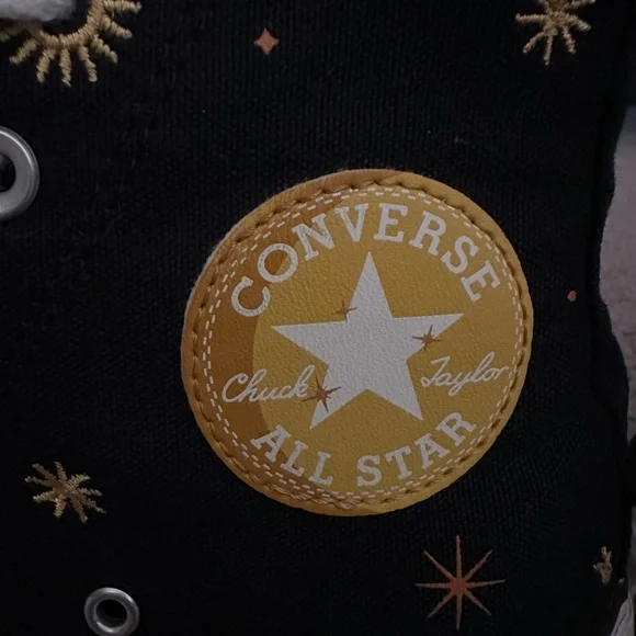 Limited Addition Star Converse - Picture 2 of 4